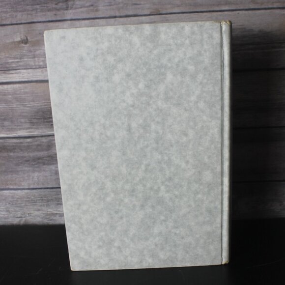 The Courtis-Watters Illustrated Golden Dictionary Revised Edition Vintage 1965 - Picture 3 of 7